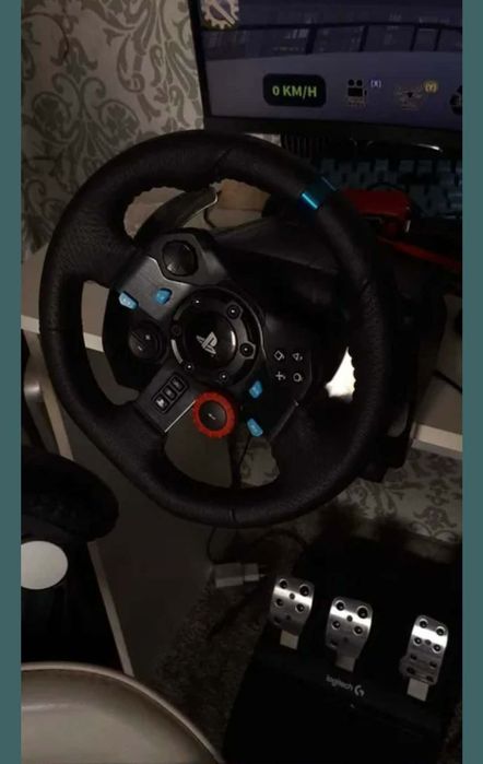 Volan Logitech g29 și schimbător încă în garanție