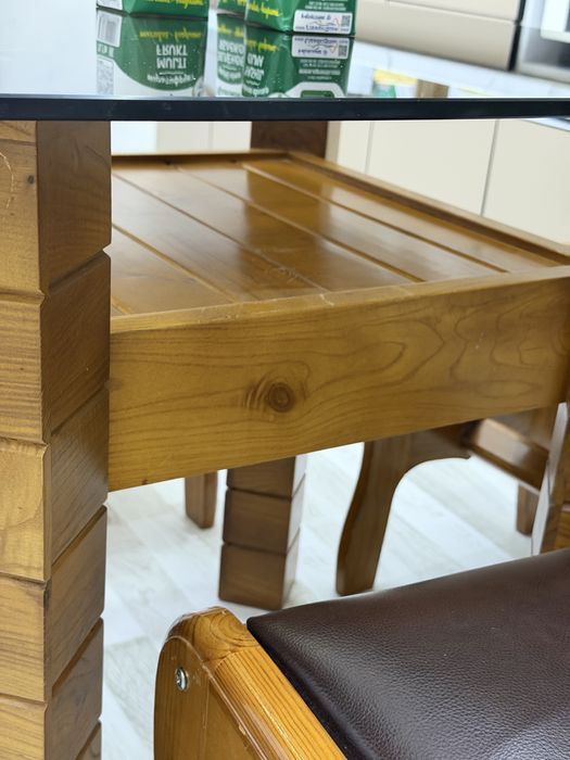 КУХОННЫЙ стол сотилади