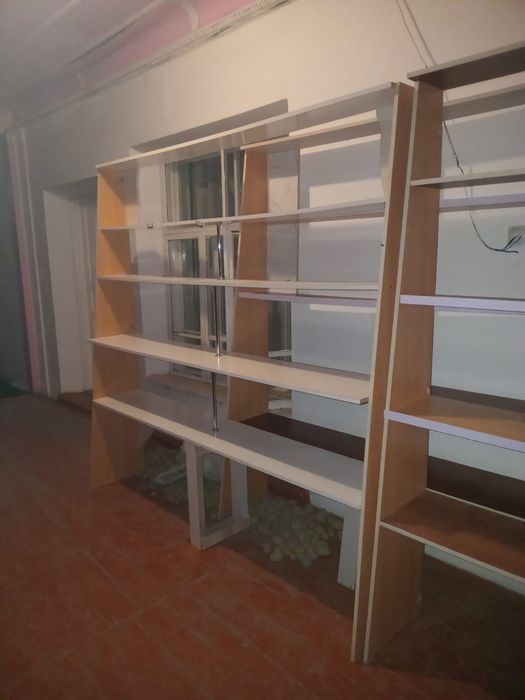Продам полки для магазина.(Витрины).
