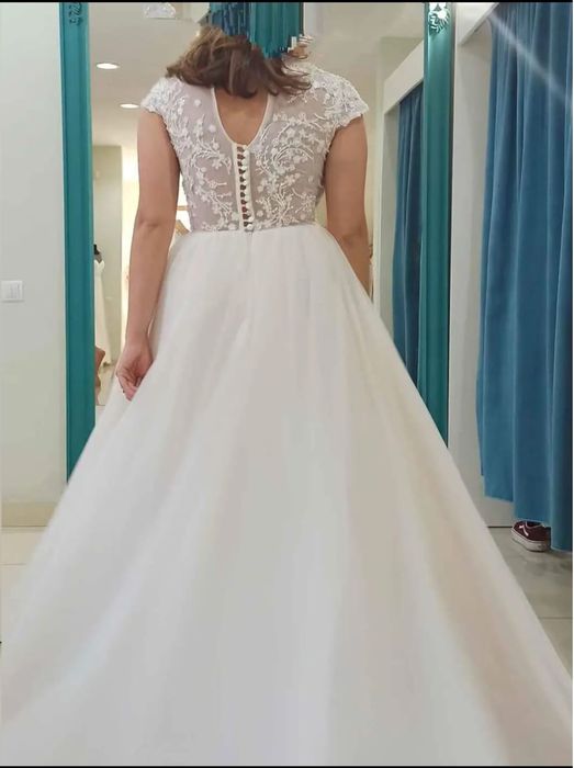 Vand rochie mirieasa