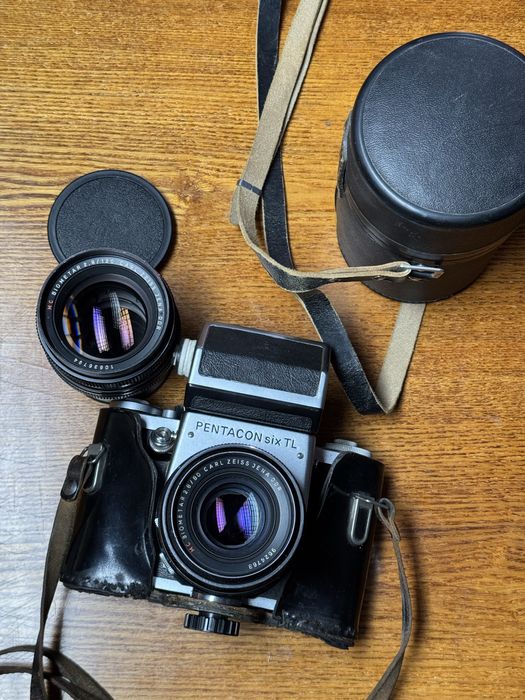 Продам pentacon six средний формат.