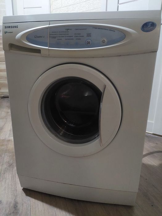 Продам стиральную машину Samsung