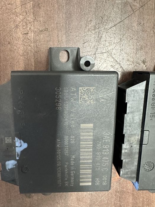 Modul senzori parcare passat b7 cc  3AE919475C 3AE919475B