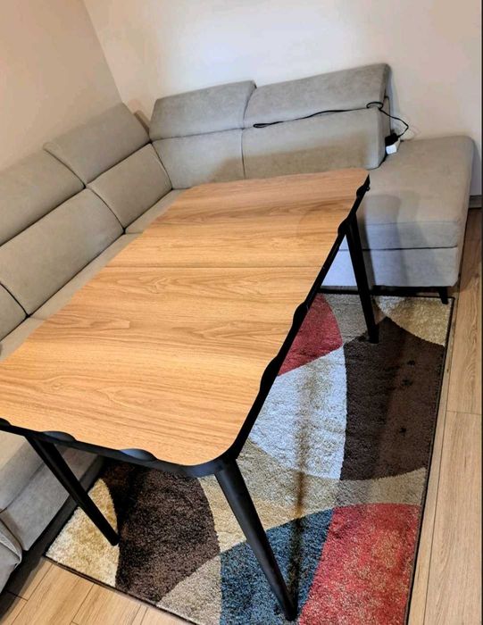 Трапезна маса.Нова!