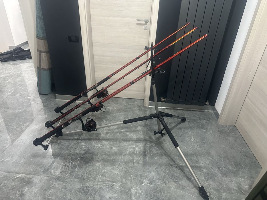 SET RIVER  3 Lansete FL Pro FLX River 3.00m/70-350g + 3 Mulinete Fl Strategist River 6000 10rulment + Tripod