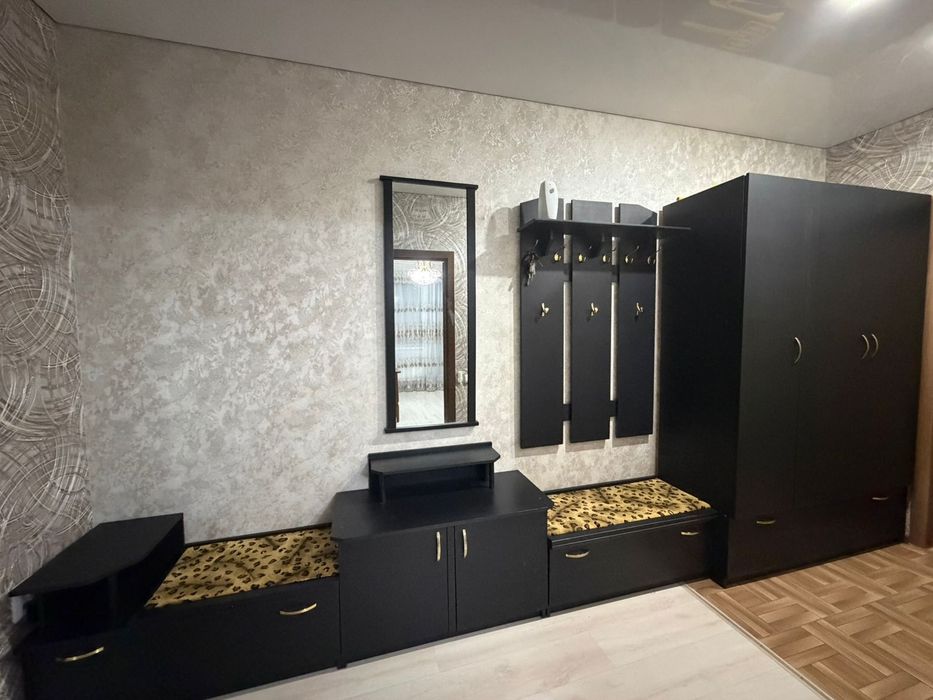 Продам прихожку Б/У