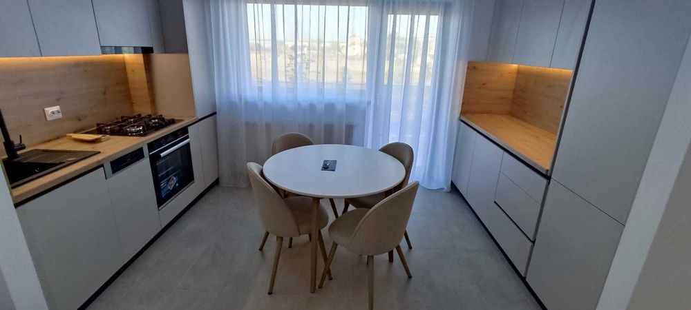 Apartament 2 camere 50 MP Hils Republica - AC ,Centrala termica , 6-7 minute metrou ,prima inchiriere