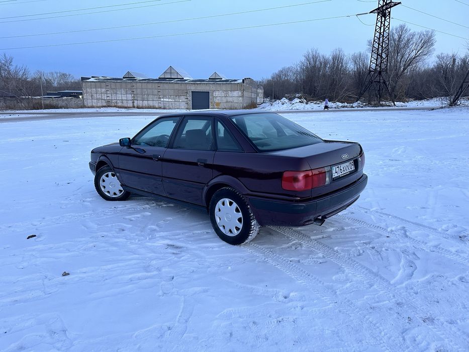 Продам Audi 80 B4