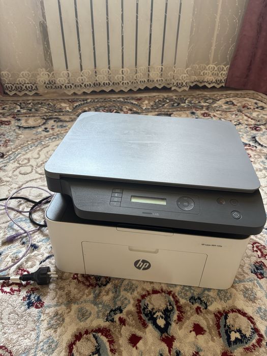 Принтер hp 2в1 ( черный-белый) сатылады!