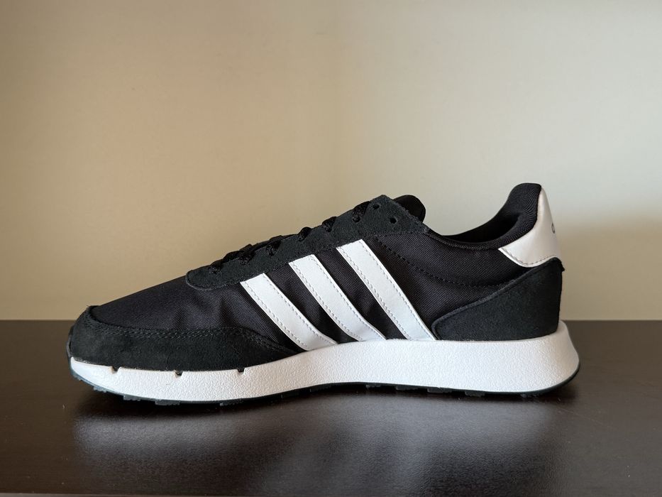 adidas Run 60s 2.0/ 42.5номер 27см Стелка Нови с Кутия