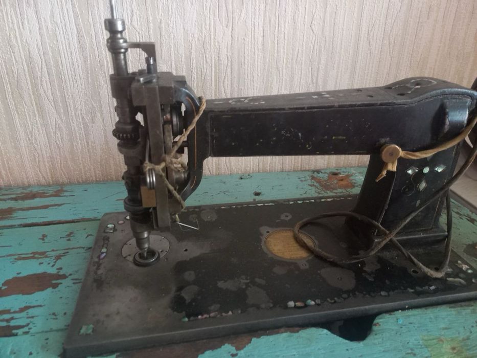 Попоп тикув машина срочно сотилади