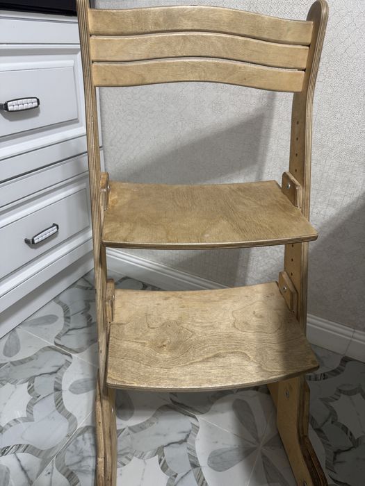 Продам детский растуший стул