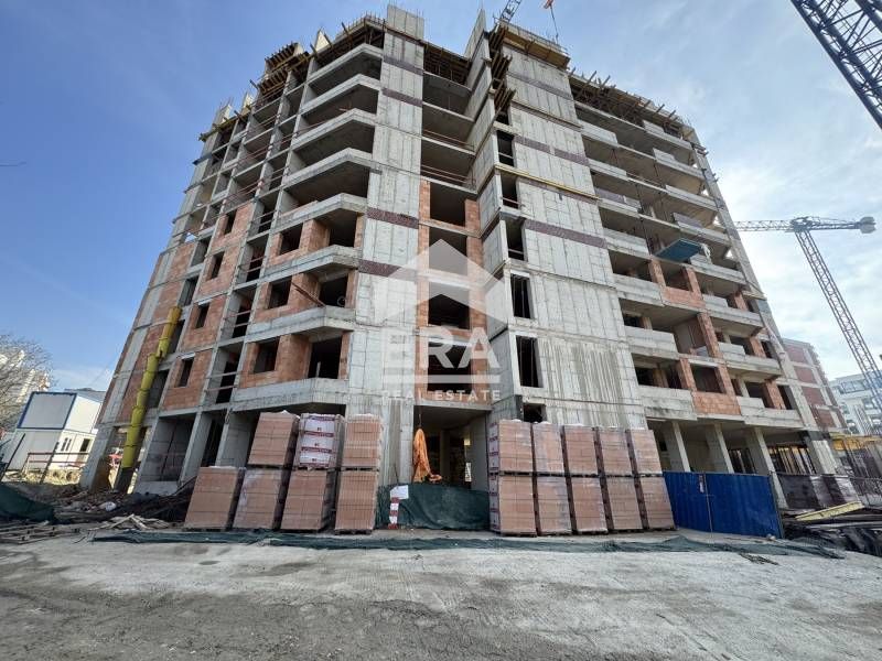 Продава се Магазин в Варна, Възраждане 1 - 123 кв.м за 2016 €/кв.м - Снимка #1