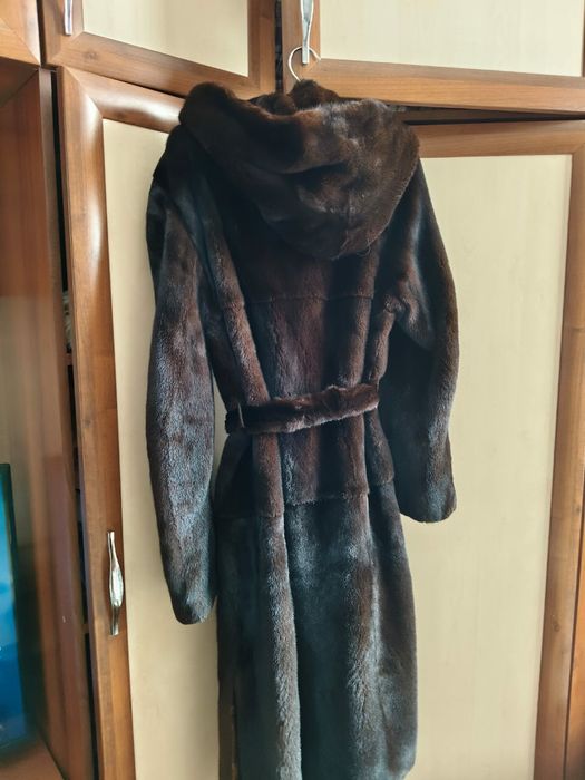 Продается норковая шуба