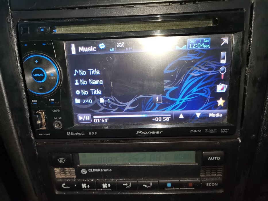 Медия pioner avh 2400 bt