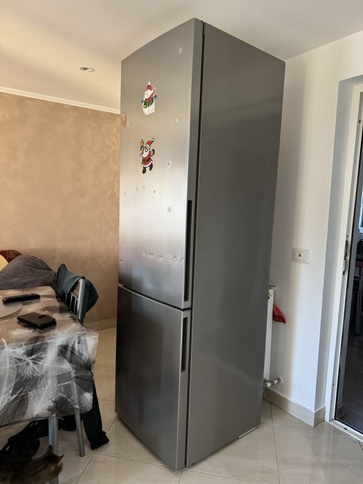 Frigider bosch defect