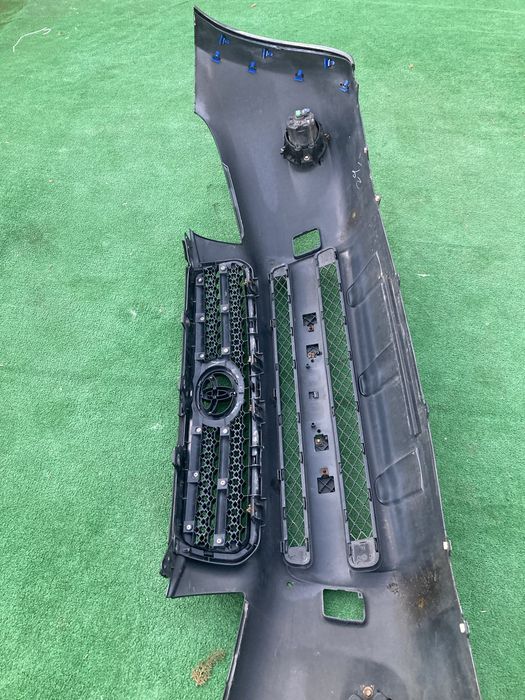 Предна броня за тойота рав4/Toyota Rav4 06-08г