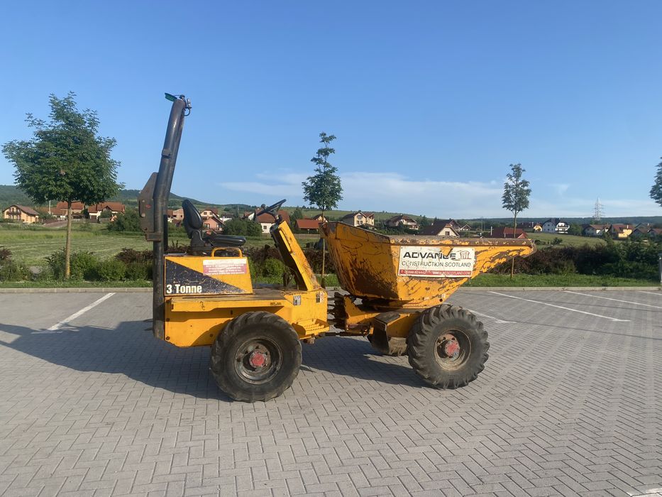De vanzare sau da inchiriat dumper 3 T cu cuva rotative