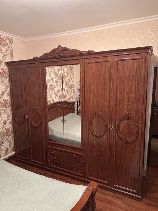 Срочно! Продам спальный гарнитур!