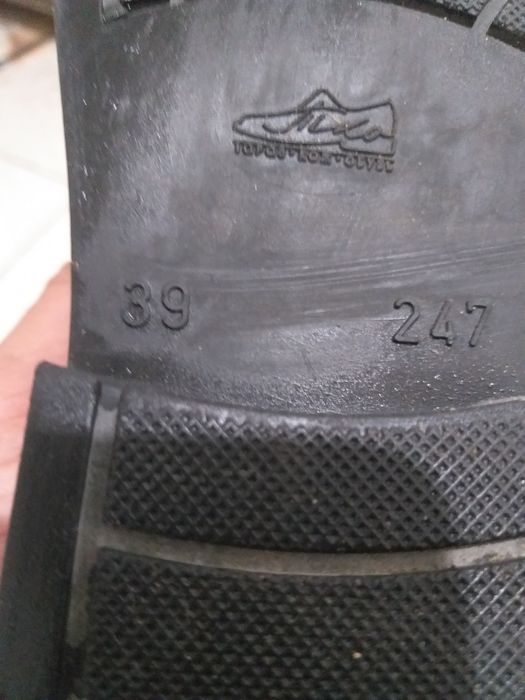 Продаётся обувь туфли