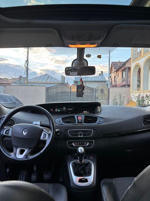 Renault Scenic 2011