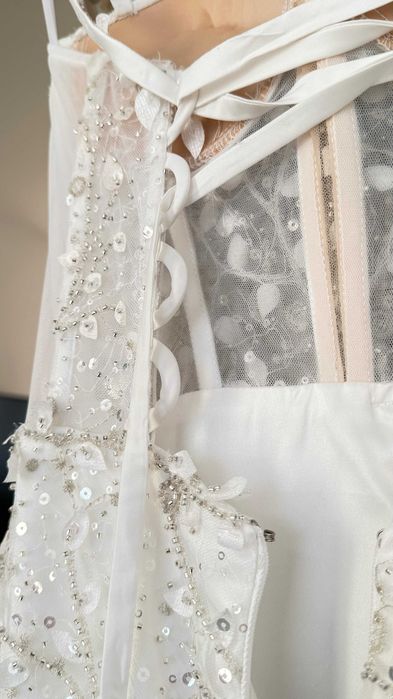 Rochie de mireasă unică – 2 în 1, stare impecabilă!