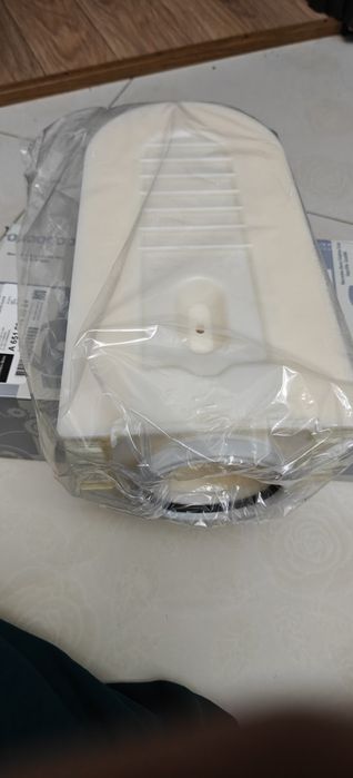 Продам воздушный фильтр на мерседес