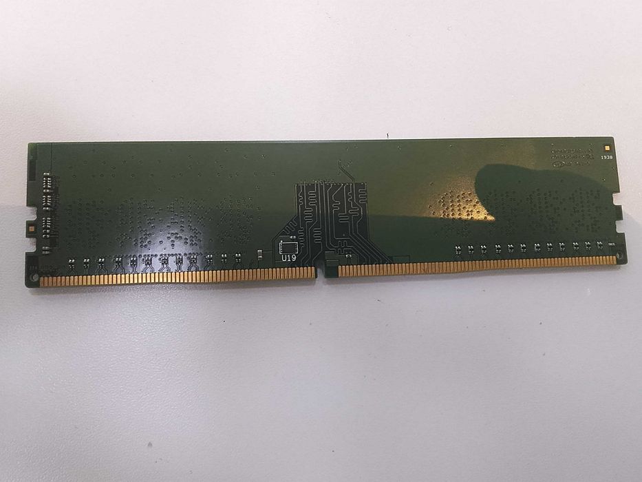 Crucial Basics 8GB DDR4-2666MHz Desktop RAM (Holati ideal)