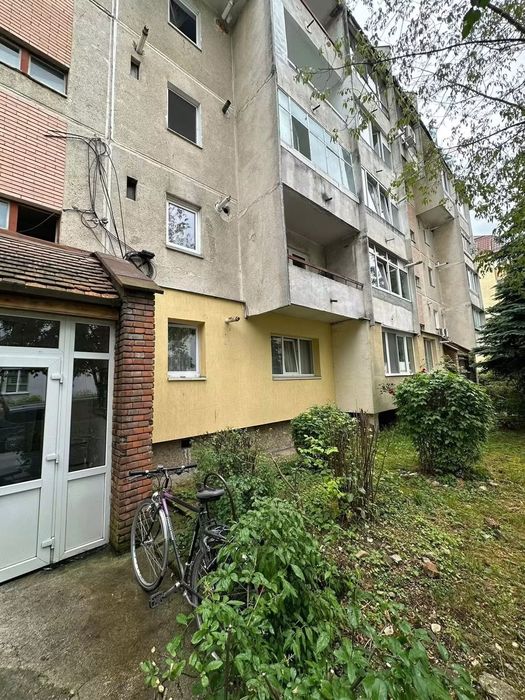 Apartament 3 camere decomandat