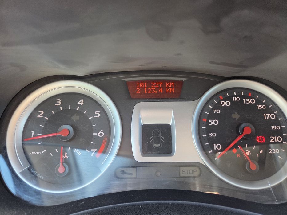 Renault Clio 3 - 1.4 98hp - 101k km - 2008