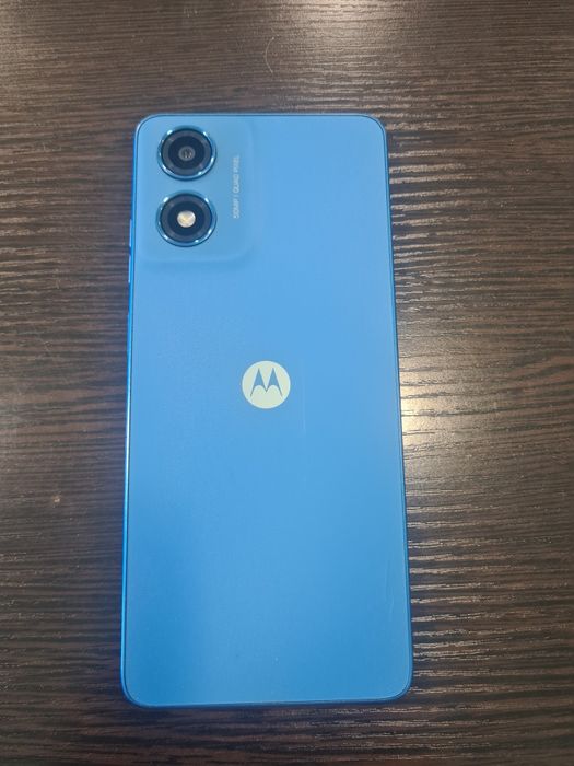 Продам смартфон Motorola g04s