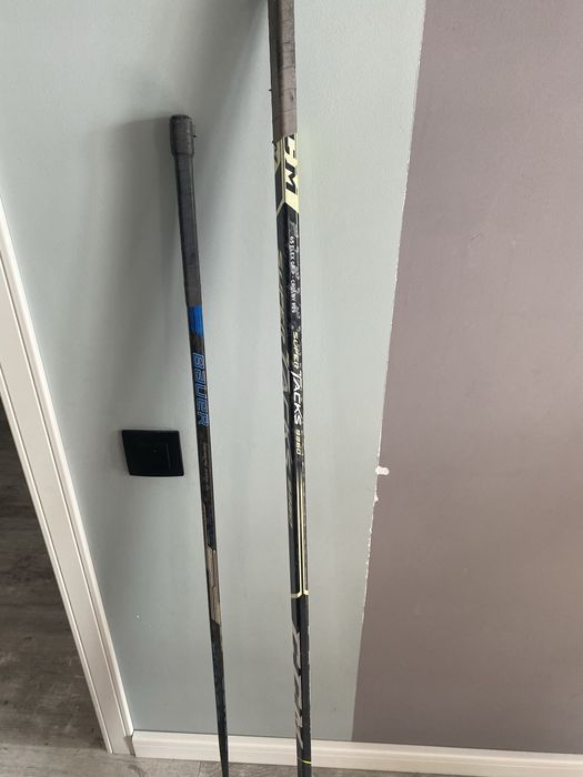 хоккейные клюшки