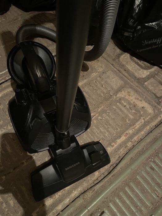 Пылесос samsung в идеальном состоянии