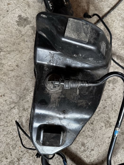 Rezervor adblue BMW G30