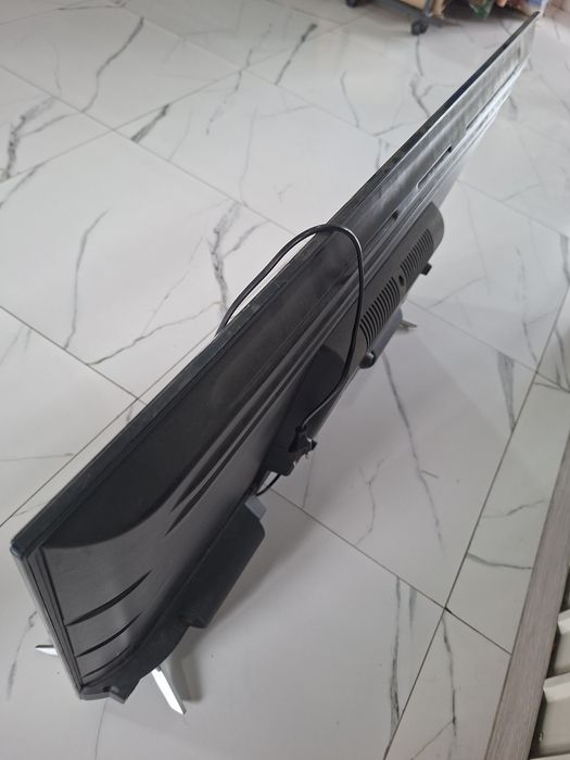 Продам телевизор