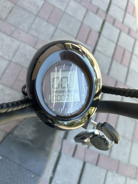 Продам электросамокат