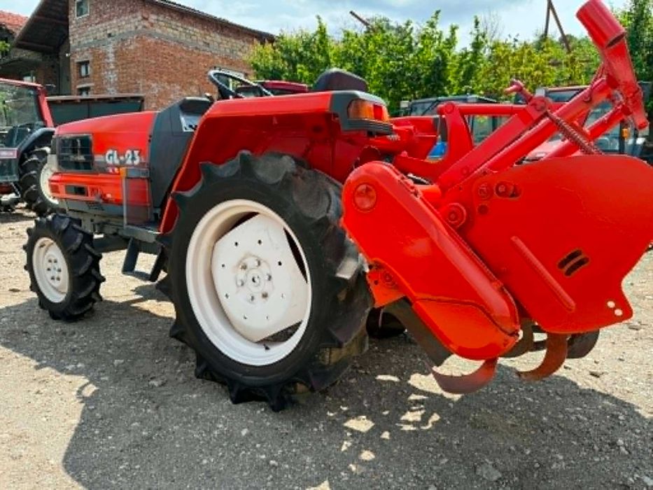 Трактор KUBOTA GL23 4x4