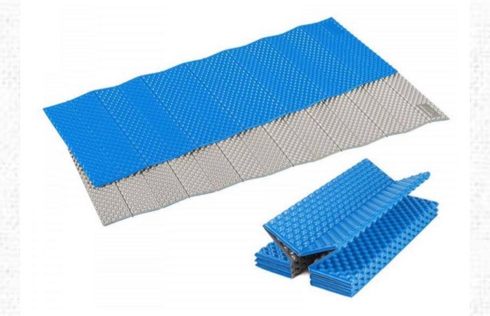 Спальные мешки  .