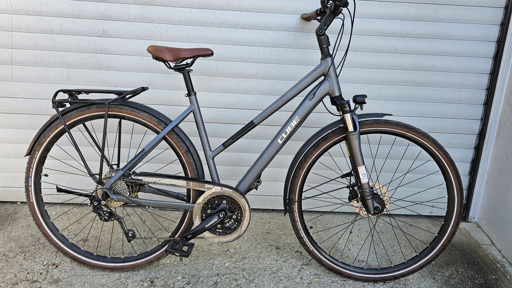 28" cube trekking