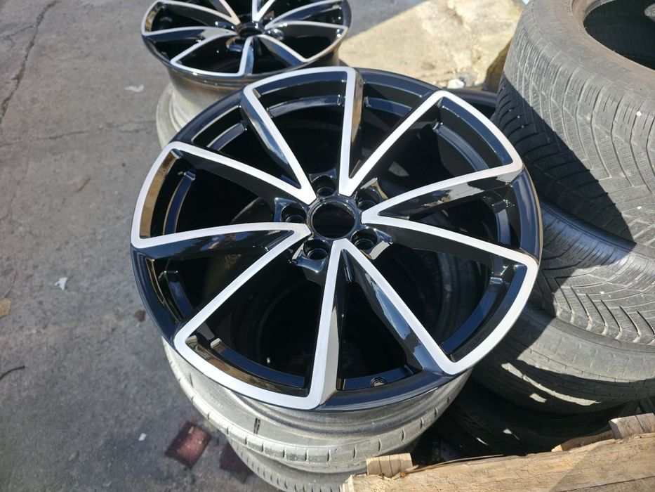 ОЕМ Джанти  19" 5х112, ET40 8.5J, s4 rs4 audi 19 Hankook 245/40/19
