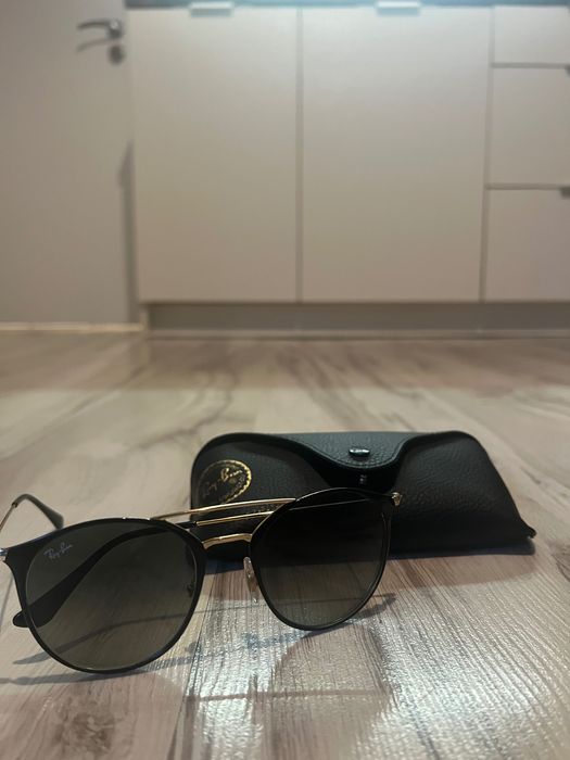 Ray-Ban слънчеви очила – оригинални, отлично състояние, с калъф