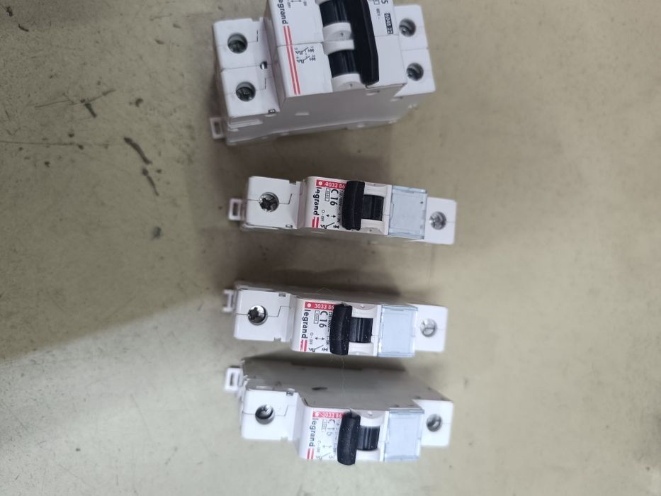 Продам Автоматы УЗО 25Ампер