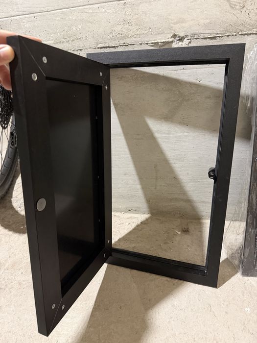 Ревизионна вратичка за баня черна, стъкло 30/50 см