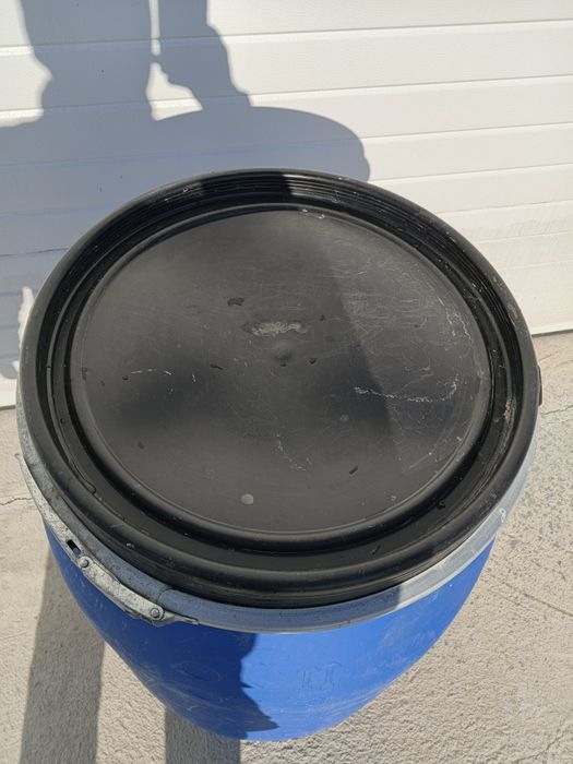 Бочка 200 литр пласмасовый