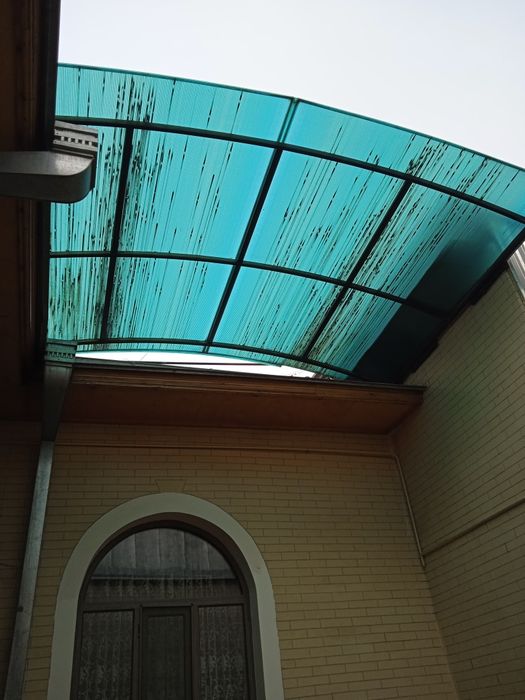 лексан сотилади холати яхши размер  бир яримга  уч метр б/у  ерилмаган