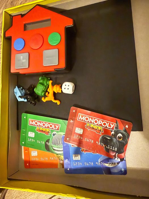 Монополия Джуниор оригинал