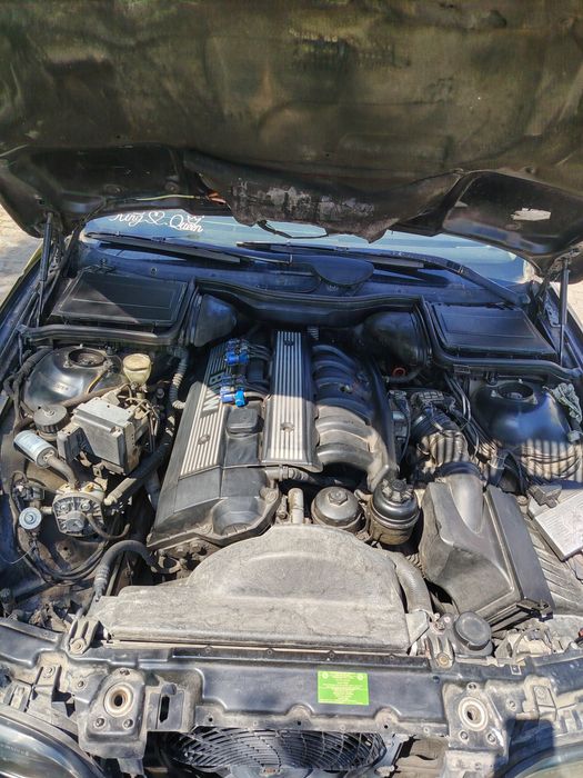 Продавам Bmw 523i газ бензин