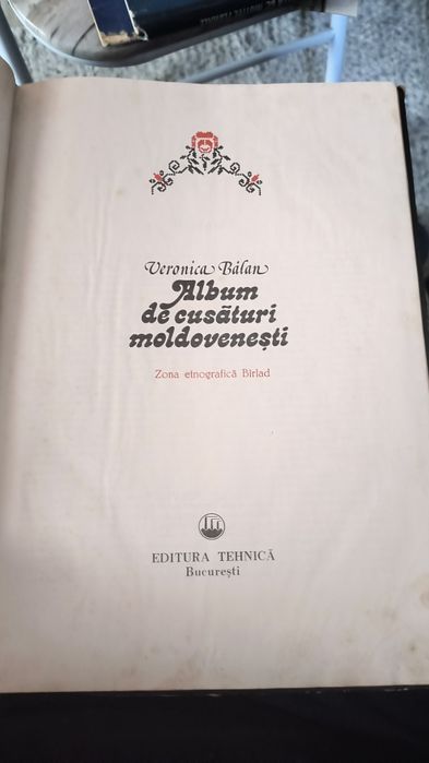 Album cusături moldovenești