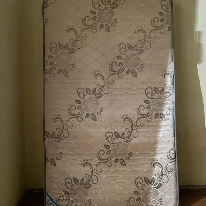 Продам Кровать односпальную