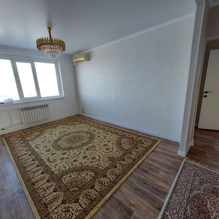 Продам квартиру 4 комнатную